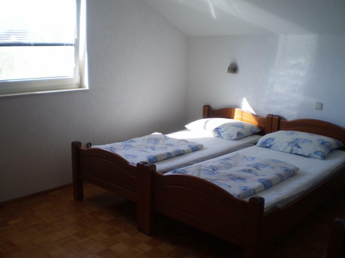 Apartments Nada Бибине Стая снимка